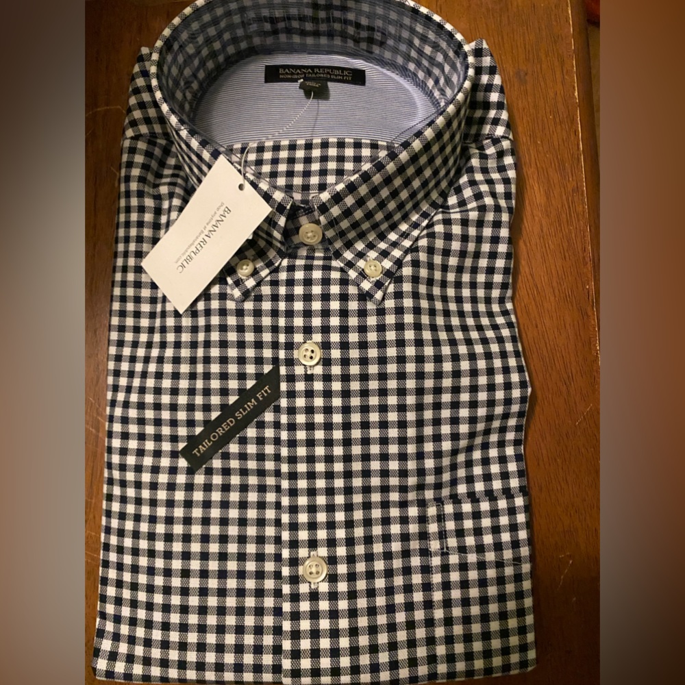 Banana Republic NWT Tailored Slim Fit Men’s Brand new long sleeve